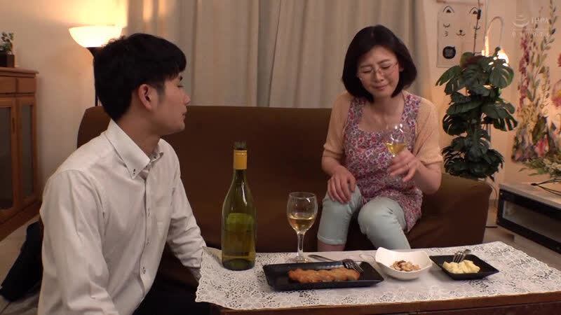 竹内理惠 [javcube r18 日本色情，新日本亚洲色情 aldn 080 成熟女人，独奏作品，继母