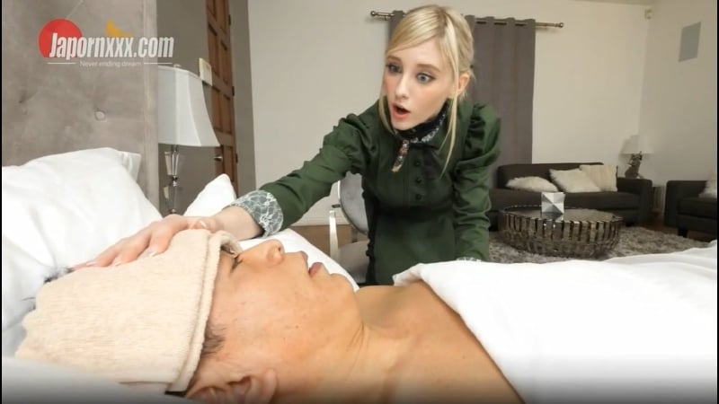 Melody Marks japornxxx akzeptieren den Creampie des Meisters ## jav amwf blondes Teenie-Dienstmädchen in Uniform interracial Blowjob-Sexporno