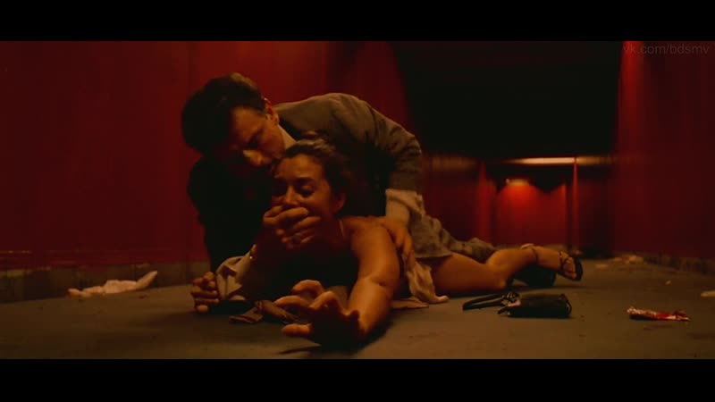 Joven sexy (sexo, porno) de la película irreversible (irreversible) 2002, Monica Bellucci