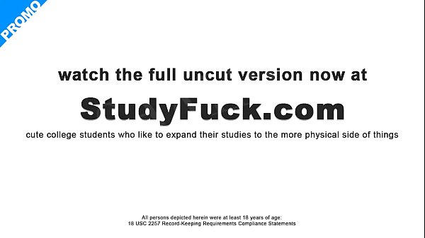 Đây là cách em tập thể dục đấy cô gái