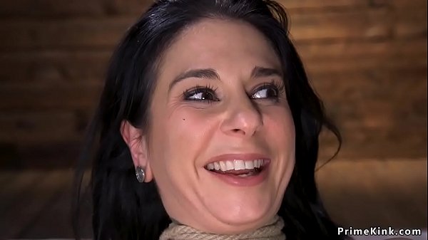 Alt slave gets zapper in bondage