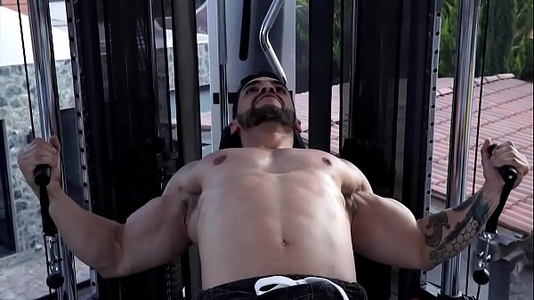 Bareback Orgy com Rico Marlon, Allen King, Arad Winwin &amp_ Edji Da Silva