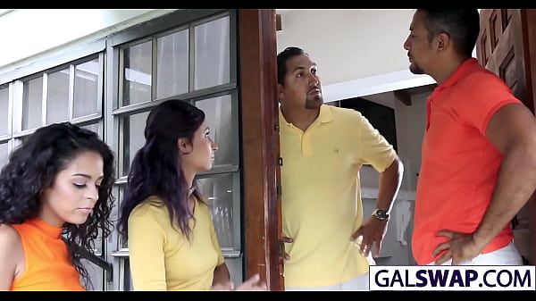 Wet Cuties Jade And Vienna Swap Their