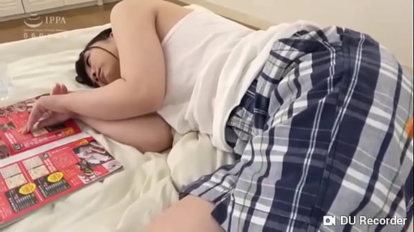 Stiefschwester und Bruder, jav, Japan, vollständiges Video in HD unter bom.to/6GQGQ