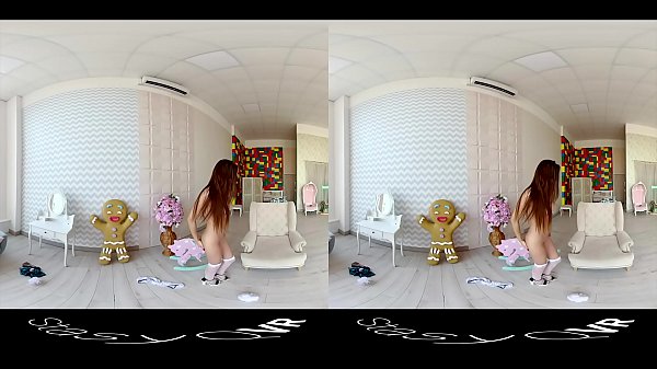 Recopilación de hermosas chicas solitarias provocando en video HD de realidad virtual