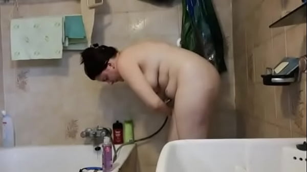 Your fat and ugly Italian mom opens her legs and takes a shower full of soap