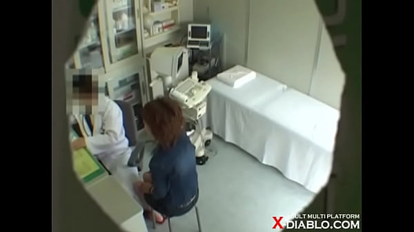 Ladies clinic checkup hidden camera No.2 21 year old vocational school student Manami