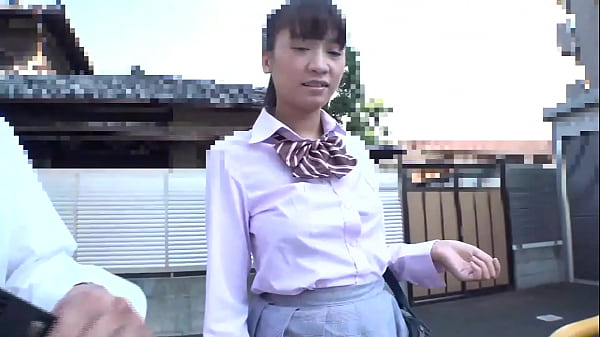 &lt_猥褻サスペンス劇場&gt_真夏の教習車！汗ばむ女子校生の躰に魅了された自動車教官が合格ハンコ確約で淫行仮免教習！！