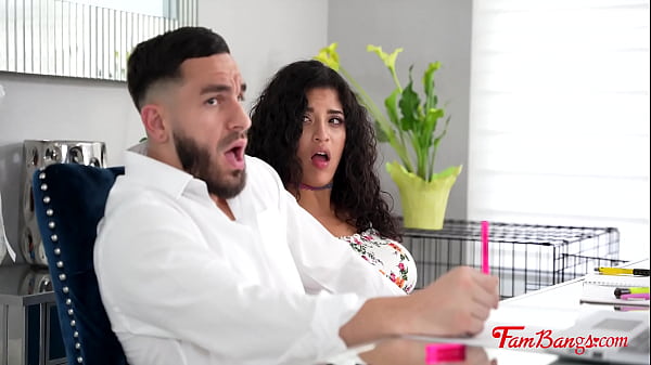 StepSiblings Stuck, Decide To Fuck - Gabriella Lopez