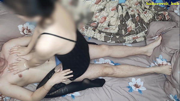 पति ने अपनी पत्नी को एक दोस्त mzhm के साथ साझा किया। भाग 2