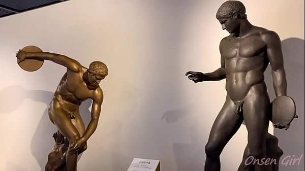 Bagno all'aperto su gradini di pietra nella prefettura di Mie [Nachi Tabi]