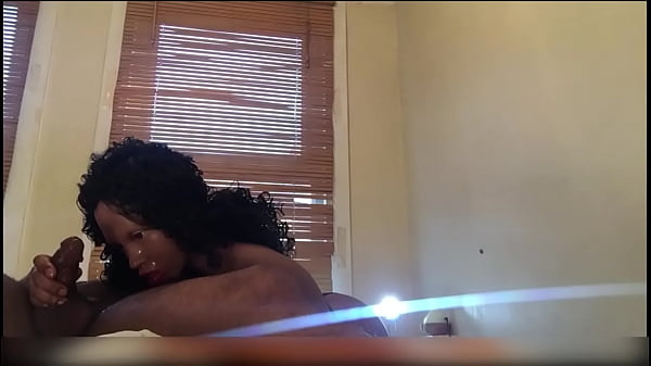 Facefuck 69 und Headlock für diese Schlampe