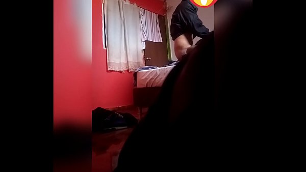 Un amico etero mi chiama ogni volta che vuole scopare