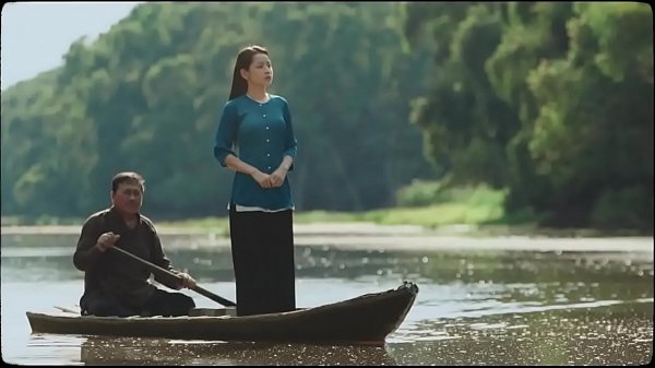 Chi Pu | COURSE D&Agrave_N VS D&Ocirc_I (Ancient History - Giao Duy&ecirc_n Story) - Official MV