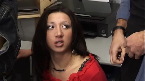 Franco Trentalance e le 2 giovani ninfomani italiane - (scena HD)