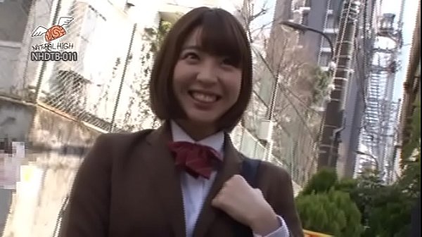 Süßes asiatisches_Frau-Teenie-Mädchen