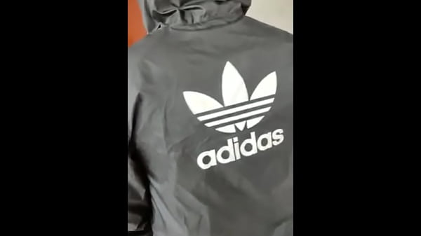 delivery brought a and then asked to enter my bathroom....look what happened next - yosi trans los olivos