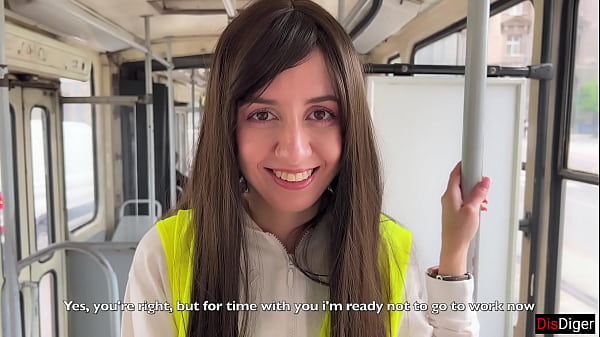 Pretty Teen Girl poses in ass