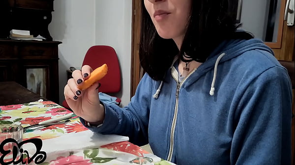 Cosa hanno in comune una CAROTA e un CACCIAVITE Scoprilo in questo video!