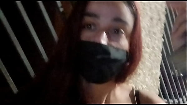 &quot_Il marito non mi mangia&quot_ Sono andata a fare un giro con Uber senza mutandine e l'autista ha chiesto di vedere la mia figa! vagina