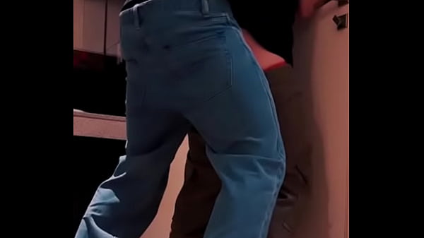 疯狂又疯狂的夜晚以和我姐夫做爱而告终