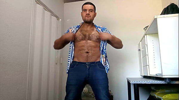 YURI GA&Uacute_CHO - BRAZILIAN BEAR FUCKING THE COCK - HANDJOB AND BIG CUMLOAD FOR YOU - BRAZILIAN BIG COCK CUMMING