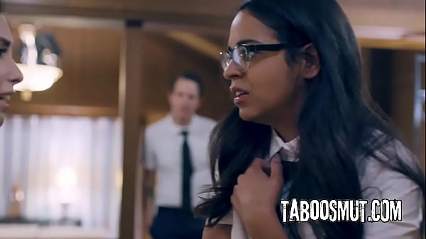 Presión de grupo - Casey Calvert, Vienna Black