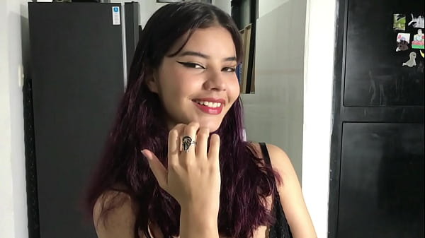 La cutie con curvas comparte mi cama