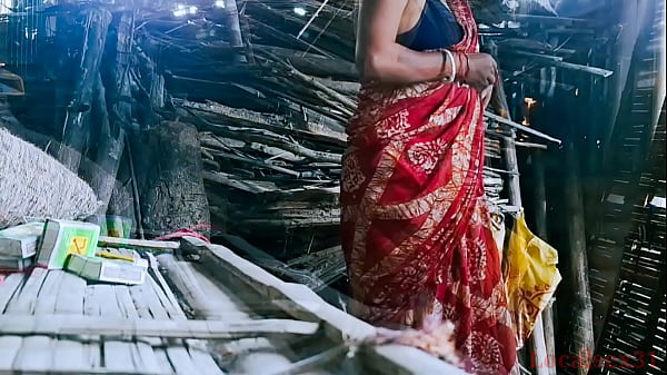 Le sexe secret de Bhabhi baise en plein air avec un bhabhi local (vidéo officielle de Localsex31)