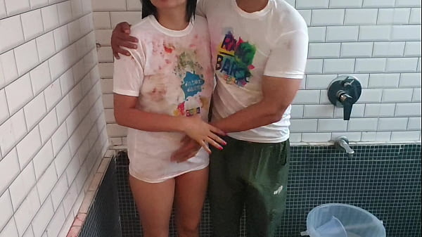 Beautiful Teen performs big_tits