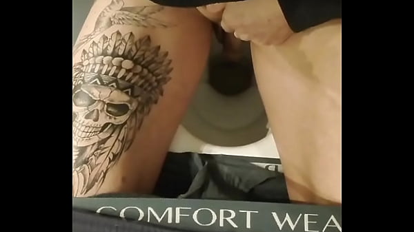 I piss in close-ups and I make big noises on the toilet,