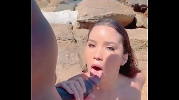 Albañil me cogió el culo en público Caliente y le pedí al cabrón que se corriera dentro