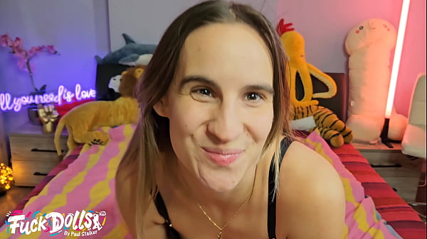 新手 Gigi Max 硬核他妈的, 深喉, 舔肛, 多重真实高潮, 射在嘴里