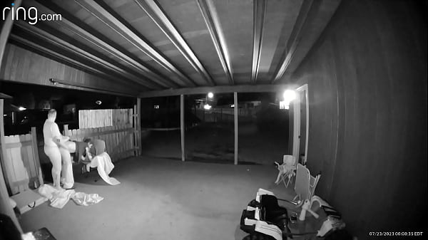 Torta veloce alla crema nel portico sul retro