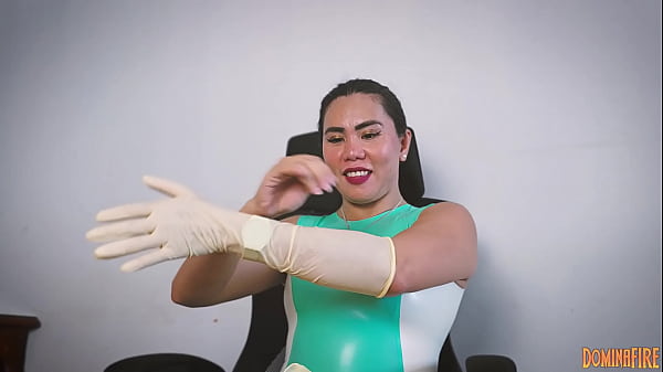 Guanto in lattice Fetish ASMR di DominaFire
