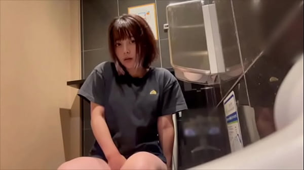 No puedo contenerme últimamente & hellip_ Quiero insertar rápidamente una gran polla dentro de Momoka y gemir y sentirme bien & hellip_.