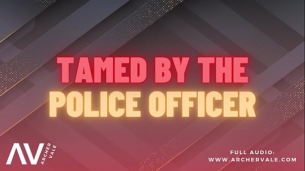 Addestramento in gabbia di castità per agente di polizia [M4M Gay Audio Story]