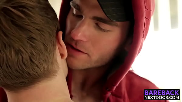 Jonah Marx fucks the cum right out of his ex Gabriel Cross