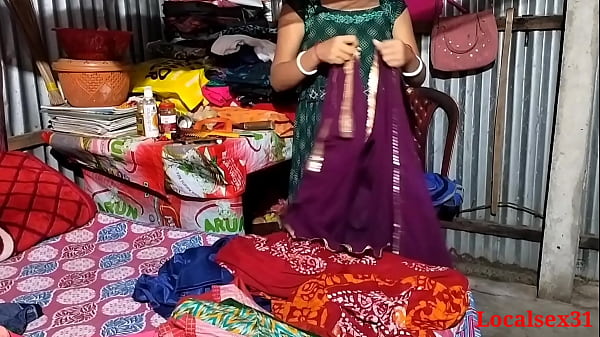 Cắt dán cô gái chết tiệt ngoài tầm kiểm soát cực khoái (Video chính thức của Localsex31)