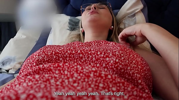 &quot_हे भगवान, क्या तुम इतने बहादुर हो!?&quot_मैंने साहस जुटाया और अपनी सबसे अच्छी दोस्त की माँ की चूत को छुआ।