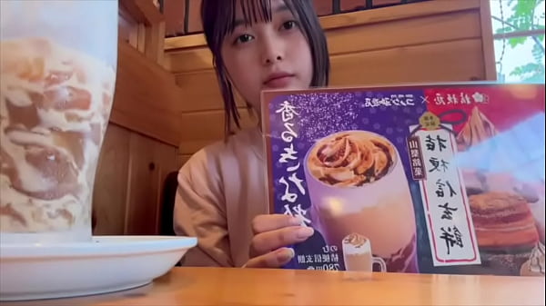 [Daily routine of a college student] After going to a cafe and taking a walk, I masturbated at home and came out...