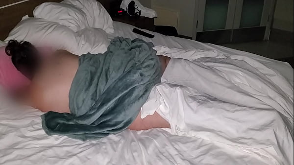 Betrügende unterwürfige CNC - Ich wurde am Morgen geil und weckte sie auf!