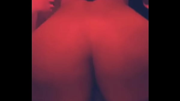 Montando vergas ricas, sacándoles toda la leche, avergonzándome, suscríbete