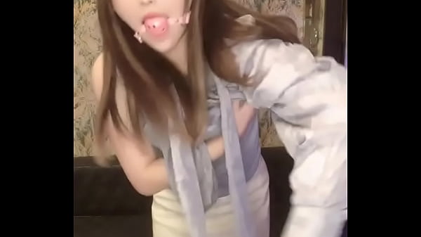 Thêm thành phần màu da Đồng phục gợi cảm thay đổi trực tiếp!