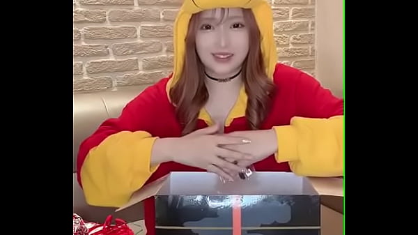 Chúng tôi đã làm một hộp me dành cho người lớn.