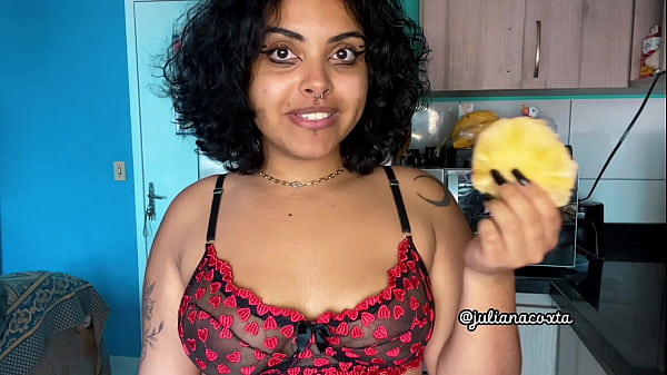 Chubby big-tailed girl fucking on all fours Juliana with thighs getting slapped and sitting in the motel slutty vlog cutting pineapple