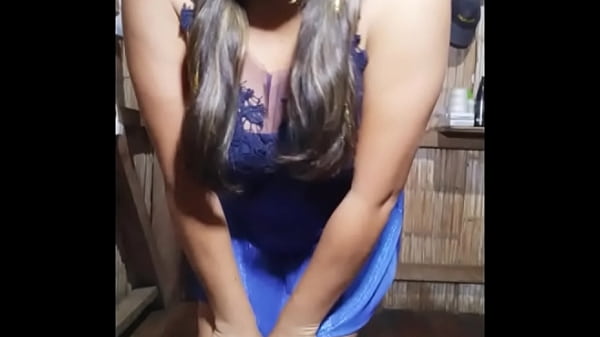 LADY LATINA MOSTRA LE SUE TETTE ESUBERANTI PRONTE PER IL SESSO!! VOGLIO CHE LE MIE TETTE PARTECIPANO AD UNA GIORNATA DI SESSO INTENSO PER MASTURBARE IL GRANDE PENE. VERO PORNO FATTO IN CASA GRATUITO