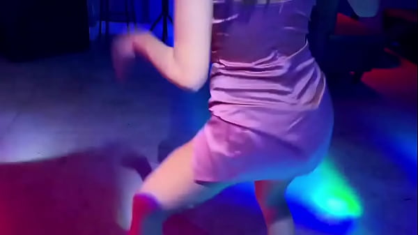 I went to the back room of the party, to fuck my brother-in-law in secret without the cuckold knowing