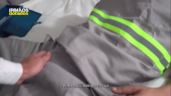 O ELETRICISTA FODEU MEU CU