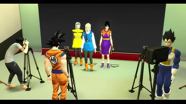 Dragon Ball Porn Epi 29 Sesión de Fotos Eróticas Cosplay para las Calientes Esposas de Dragon Ball Bulma, No. 18 y Milk (Chichi) Anime Hentai